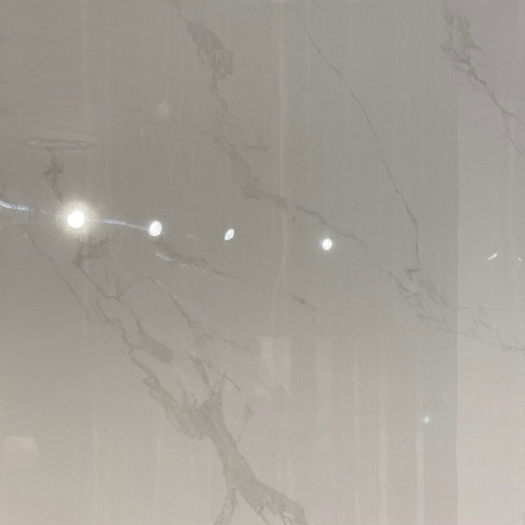 Marble Carrara · 100x100